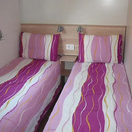 Victoria Mobilhome Dole-zivogosce 2* Blato (Makarska)