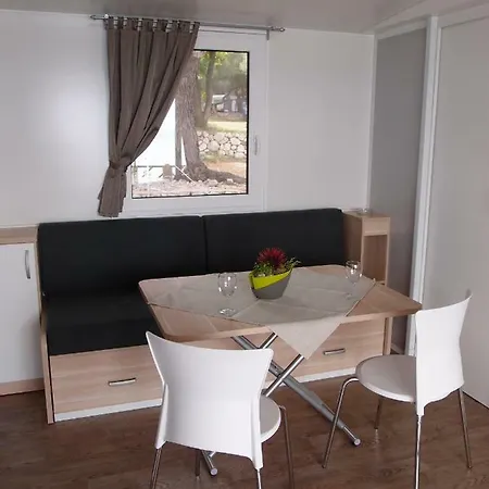 Holiday park Victoria Mobilhome Dole-zivogosce Blato (Makarska)