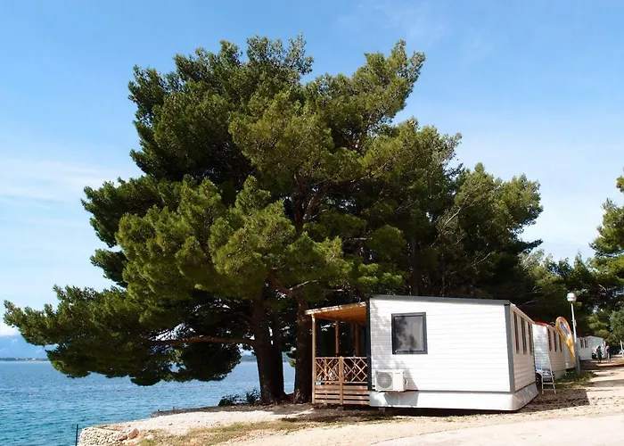 Victoria Mobilhome Dole-zivogosce 2* Blato (Makarska)